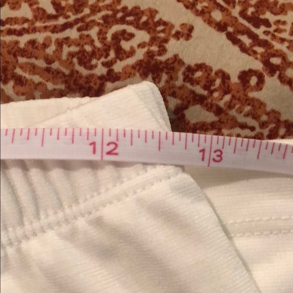 White Capri Leggins - Picture 3 of 5